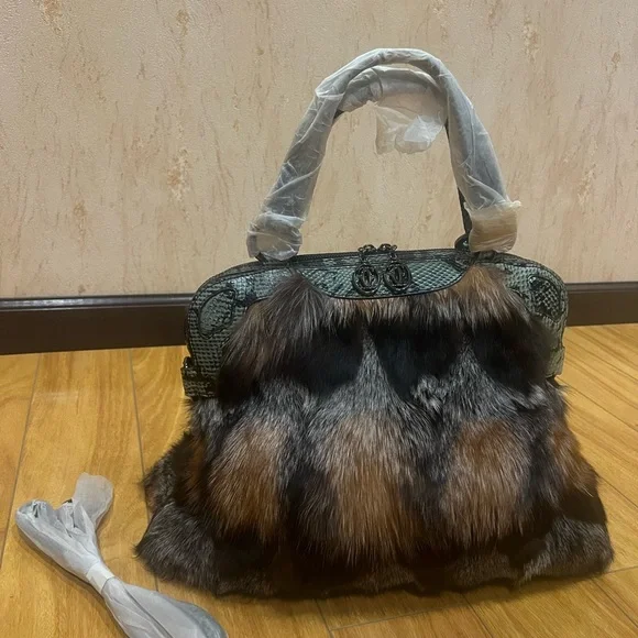 2000s Cartier vintage Elegant Fur and Leather Women's Bag - Picture 2 of 7